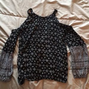 Open Shoulder Mossimo Shirt